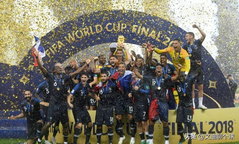 2025年铜梁龙主场场均观众超1.5万人，间接拉动消费约11亿元（2025年铜梁龙主场场均上座超1.5万，间接带动消费约11亿元）