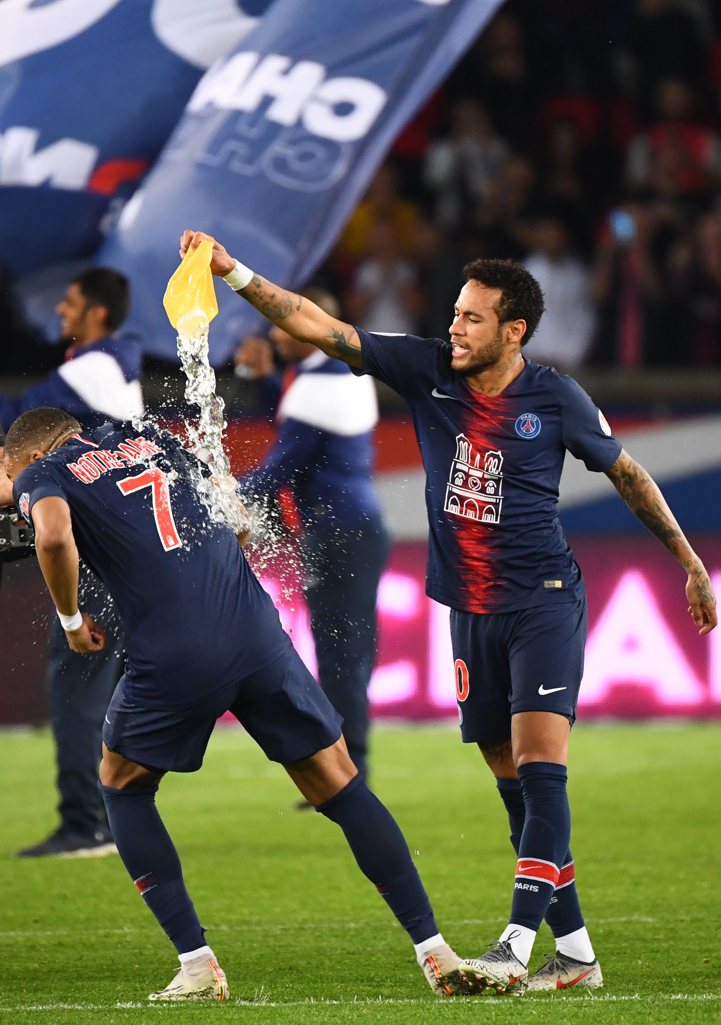 科贝：贝林厄姆肌肉疲劳，能否出战奥林匹亚科斯存疑（科贝：贝林厄姆遭肌肉疲劳，出战奥林匹亚科斯成疑）