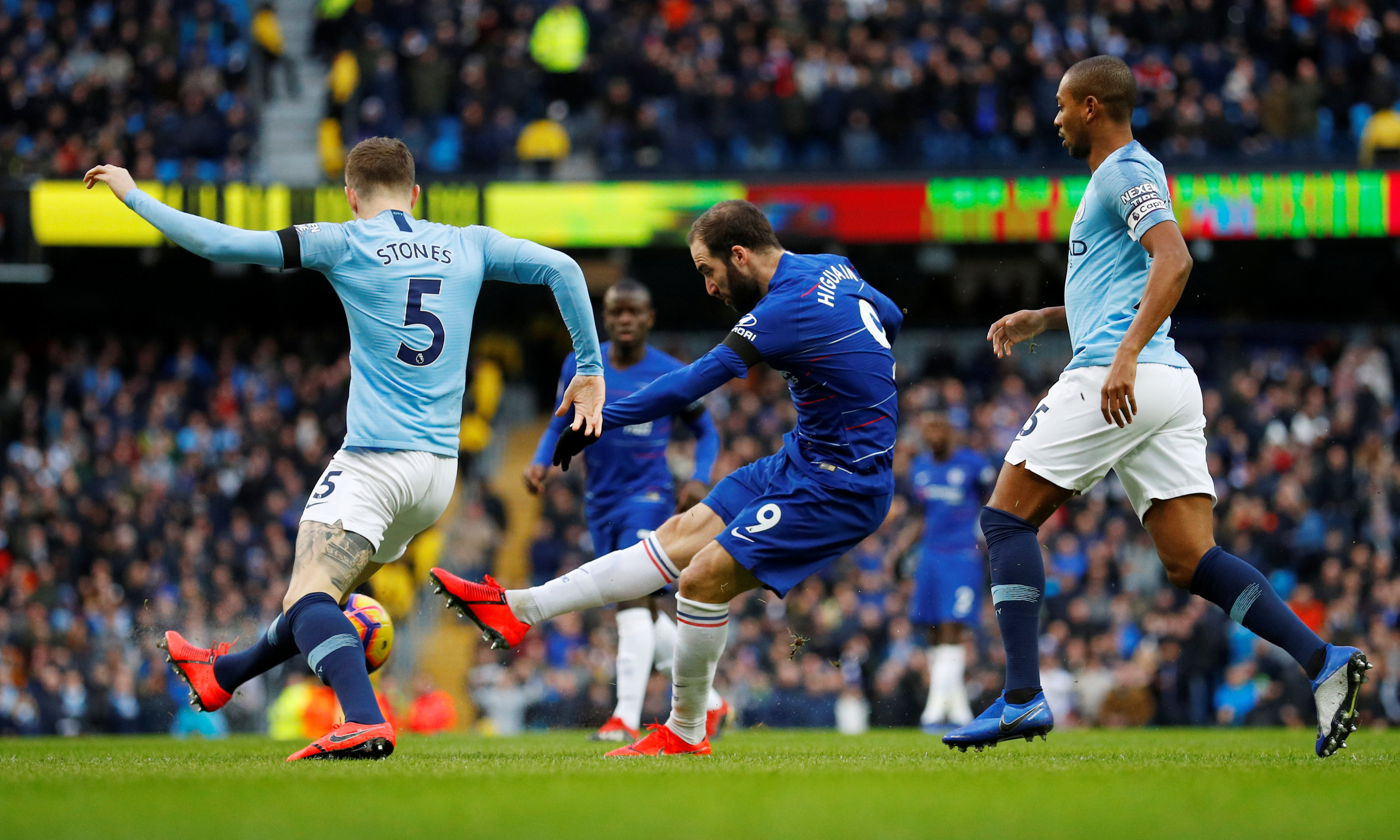 断层领先，2023年以来麦克托米奈为苏格兰打进12球（遥遥领先：自2023年至今，麦克托米奈已为苏格兰攻入12球）