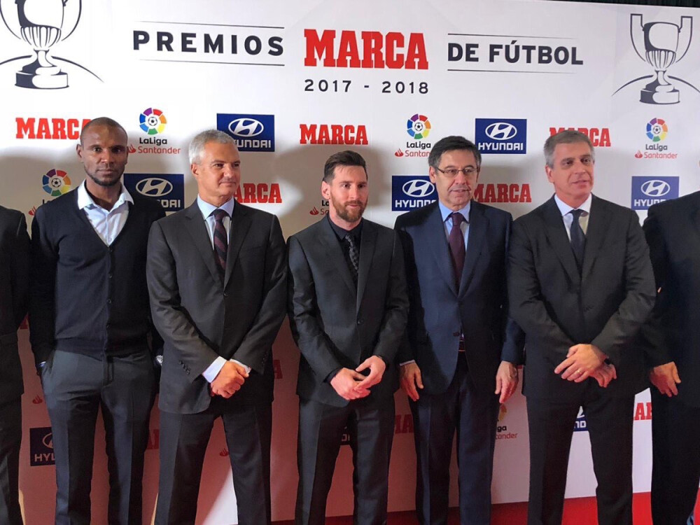 诺伊尔：孔帕尼有很多值得称道的优点；我现在只专注于俱乐部（诺伊尔称赞孔帕尼优点颇多；目前仅专注于俱乐部）