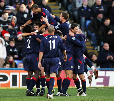 乌克兰世界杯梦想史：开局即巅峰与附加赛魔咒（乌克兰世界杯征途：初登高峰，难破附加赛魔咒）