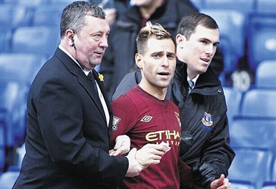 斯基拉：一家沙特俱乐部准备报价吉拉西，年薪约2000万欧（斯基拉：沙特俱乐部有意报价吉拉西，开出约2000万欧年薪）