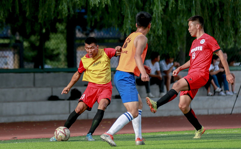 被国米拉开3分差距，罗马对阵卡利亚里6场不败被终结（国米将领先优势扩大至3分，罗马对卡利亚里六场不败纪录告破）