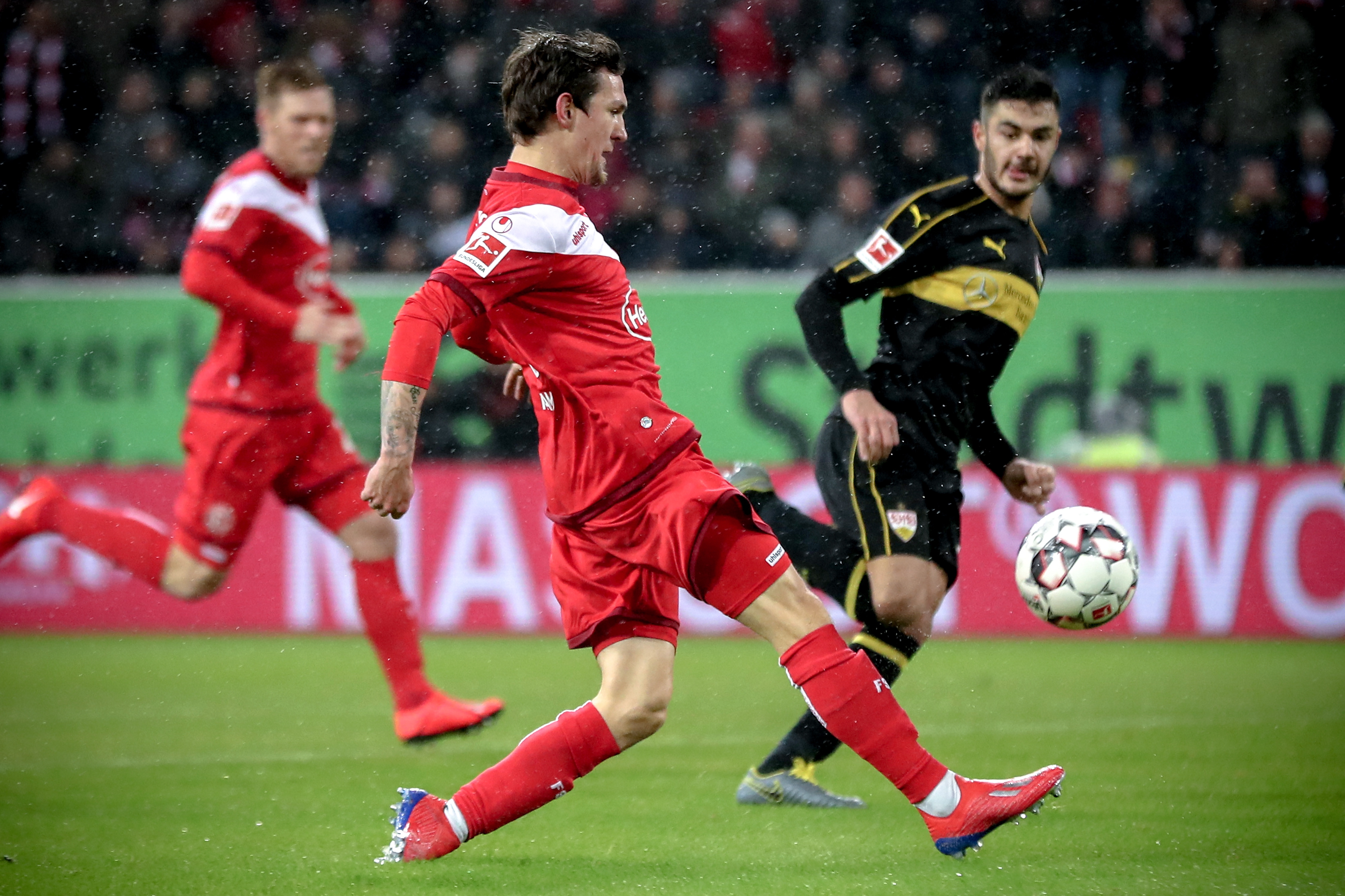 胡梅尔斯在巴黎主场回忆自己制胜的瞬间：我想念这里的角球（胡梅尔斯在巴黎主场忆致胜一刻：我怀念这片角旗区）