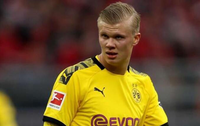 7000万先生1年没踢球😢24岁穆德里克社媒晒斯坦福桥照：圣诞快乐（24岁穆德里克一年未出场，社媒晒斯坦福桥照送祝福：圣诞快乐）